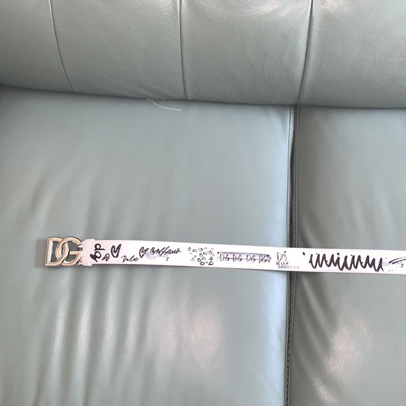 Dolce&Gabbana DG Logo Buckle Graffiti Leather Belt - Picture 2 of 12